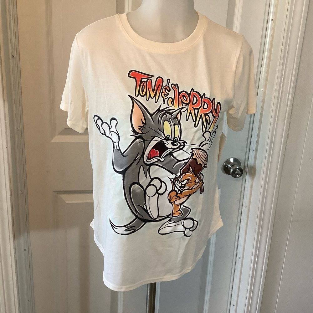 Tom and Jerry t shirt size Medium 7-9